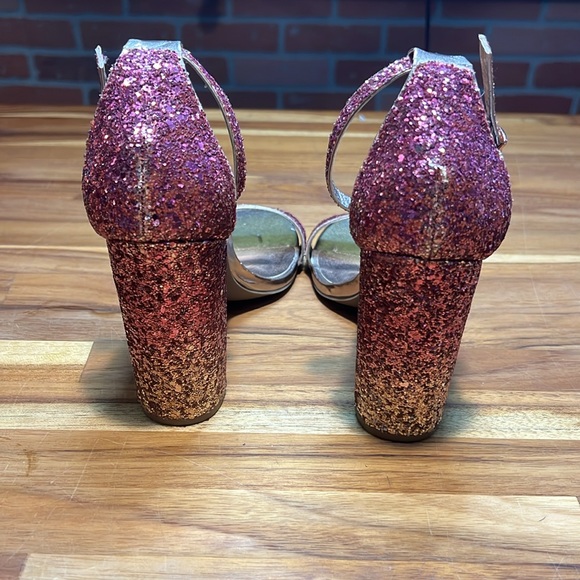 Sparkly heels - Picture 2 of 6